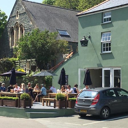 The Cambrian Inn Solva Extérieur photo