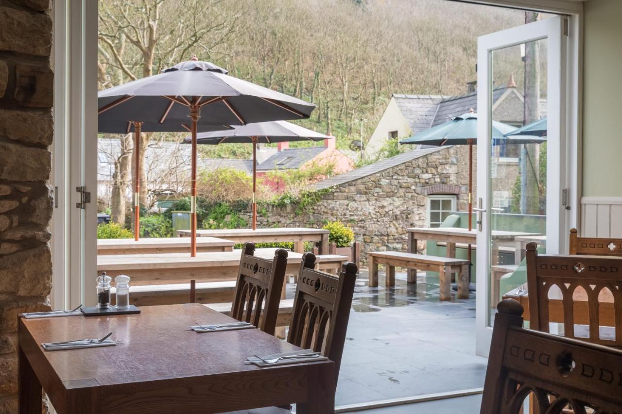 The Cambrian Inn Solva Extérieur photo
